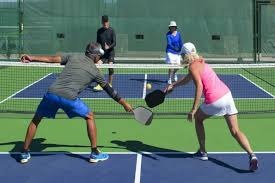 记者：小卡2019年不签湖人因不想和詹姆斯同队 因此湖人处于劣势