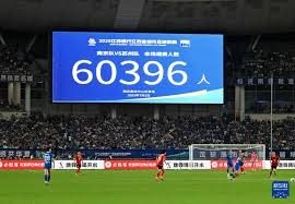 概率论中的“三门问题”与博彩中的决策反直觉。（三门问题的启示：为何博彩中的最佳选择常常违背直觉）